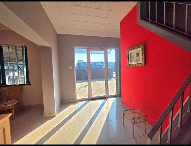 OFFICE FOR SALE IN BOKSBURG SOUTH